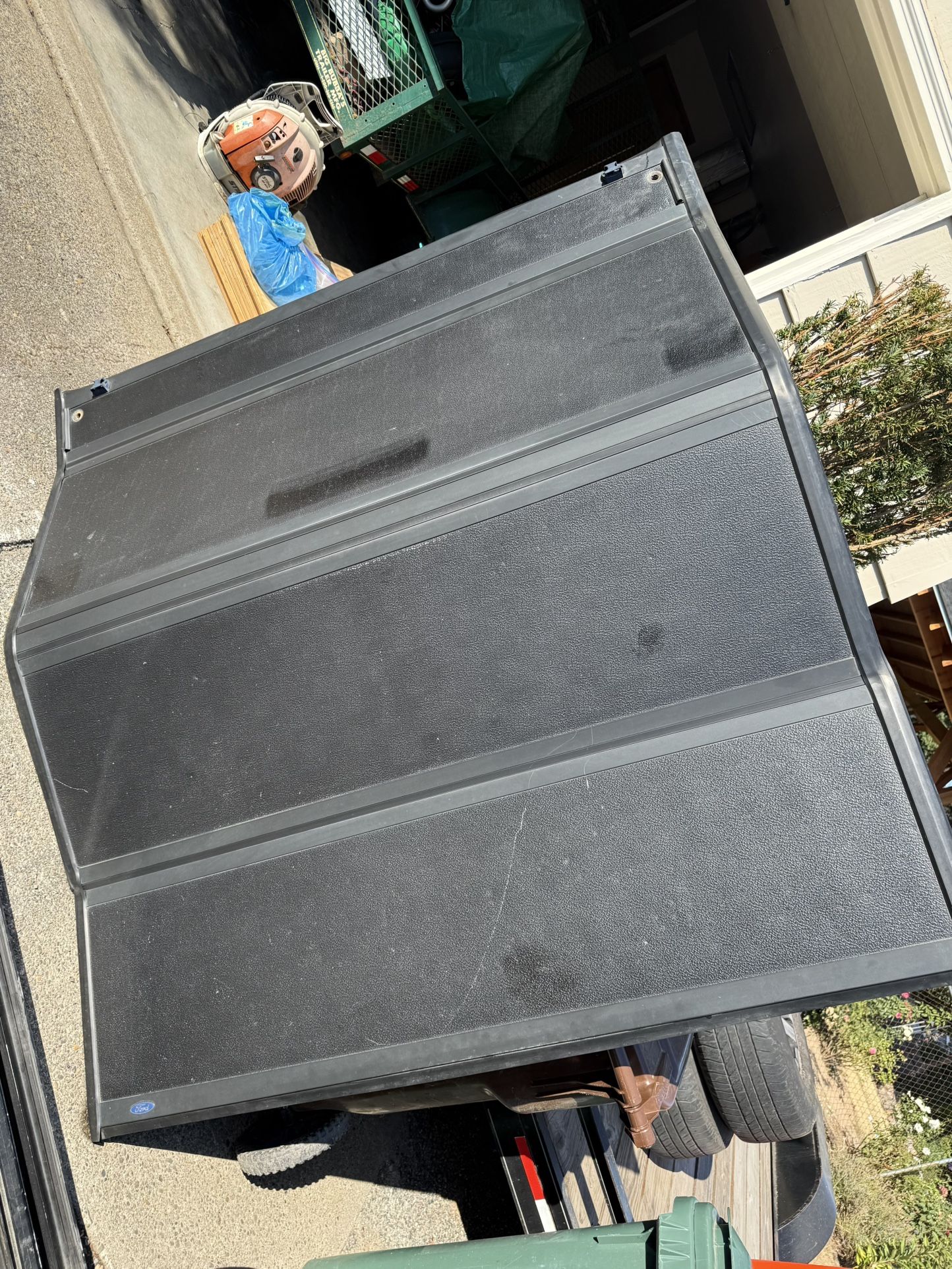 Ford F150  Trifold Hard Cover Short Bed 