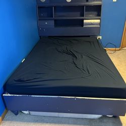 Full Size Bedroom Set With Shelving Unit And Built In Stereo 