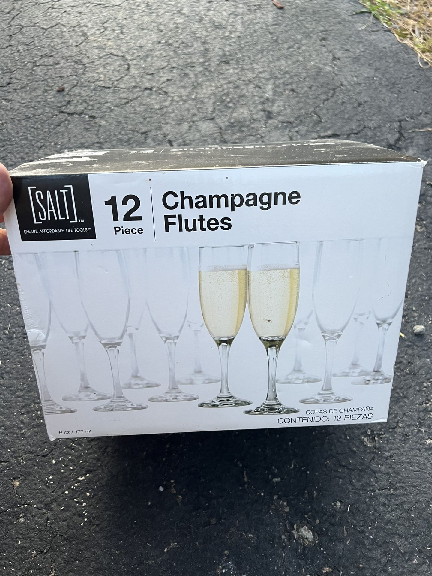 12 Brand New Champagne Flutes