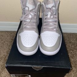 Linen Jordan 1 Mid Size 12