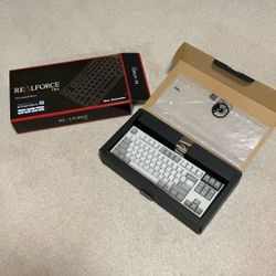Realforce R2 PFU Limited Edition Ivory Color Topre Keyboard