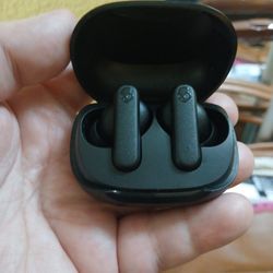 Skull CANDY  earbuds 