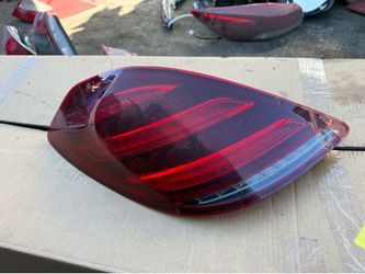 Left tail light for 2020 Mercedes Benz s class tail light