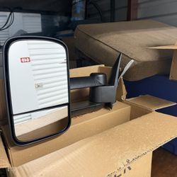 Tow Mirrors For 99-06 Chevy/Gmc 