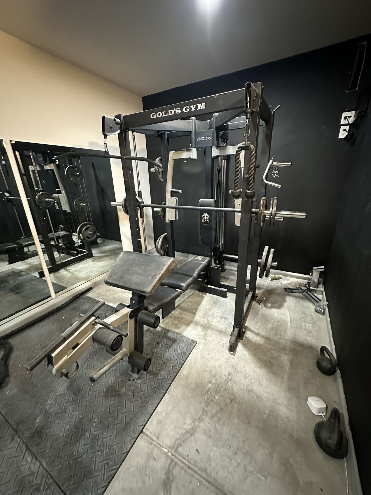 Golds Gym Smith Machine
