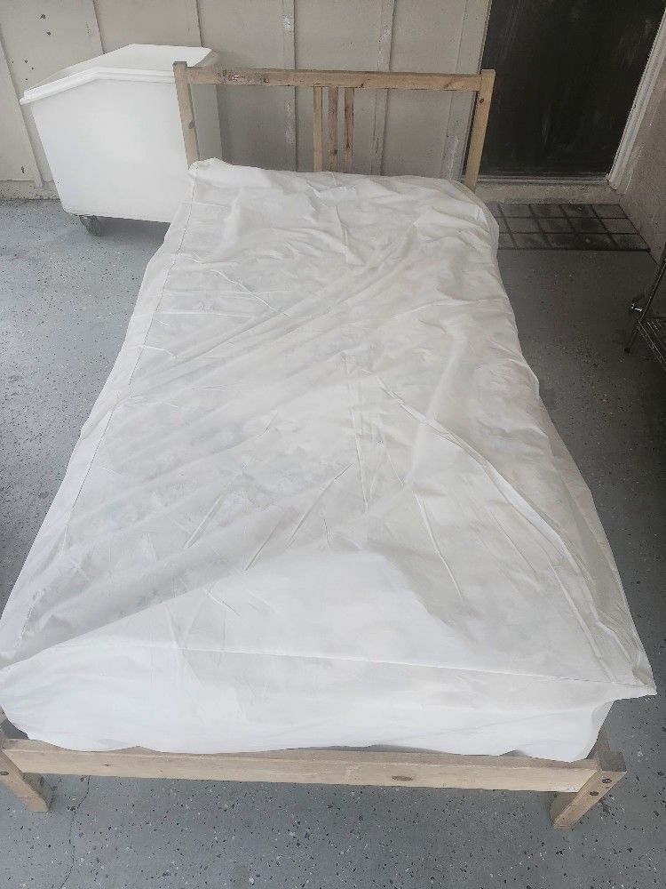 Twin Bed With Mattress
