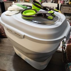 Collapsible Food Container 