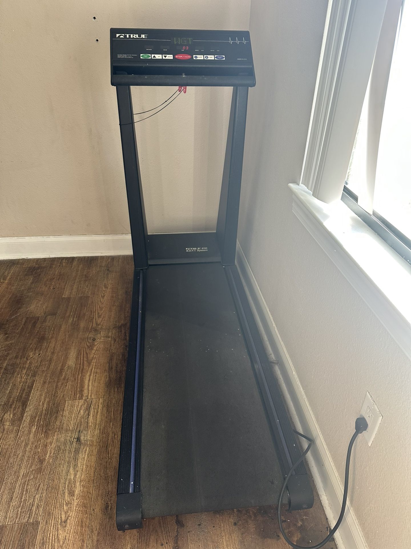 TRUE 450 HRC ( ❤️ Rate Control) S.O.F.T. System Fitness Treadmill