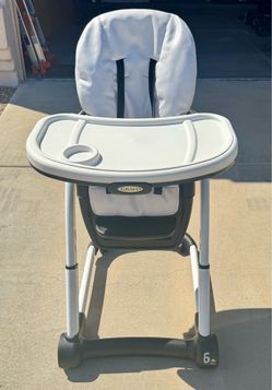 Graco 6-in-1 Convertible High Chair – Clean & Great Condition