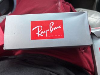 Ray-Ban Sunglasses Black Frame