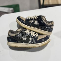Travis Scott SB Low 9M