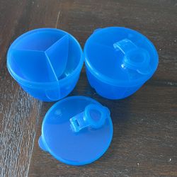 2 Formula Dispensers 