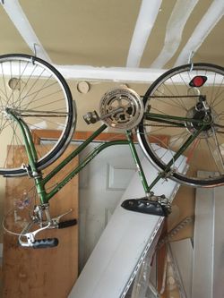 Old Schwinn ten speed might be a collector needs cleaned up and some work done on it before you can ride it