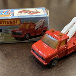 1978 people Matchbox #61 Wreck Truck, Red with White/Red Tow in Original  Box