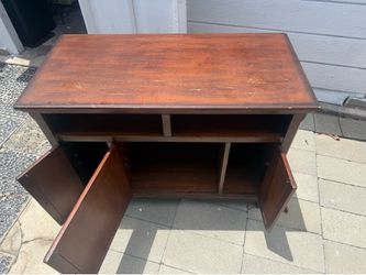 3 door cabinet