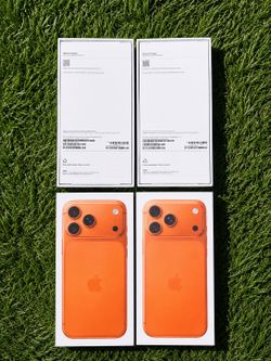 iPhone 17 pro max box