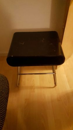 Computer table