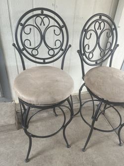 Swivel Metal Bar Stool 