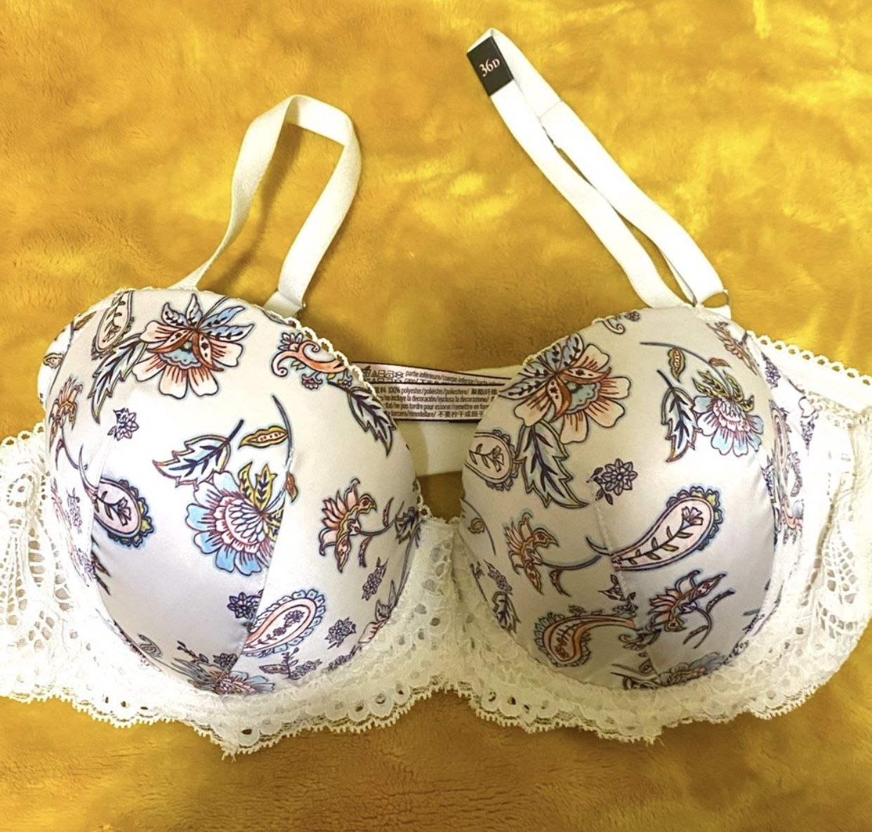 NWT Victoria's Secret Floral With White Lace Bra