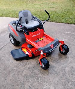 2021 Husqvarna Zero Turn Lawnmower