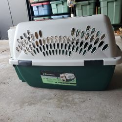 Ruffmaxx Pet Carrier/kennel - 20-25 lbs