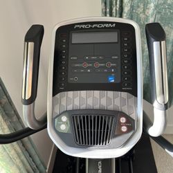 Elliptical - ProForm Carbon EX - Excellent condition