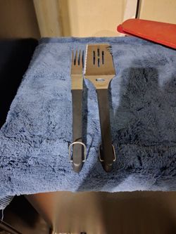 Pampered Chef  BBQ  Utensils (Cash Only)