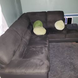 Limited Act Fast!! Grey Japanese Couch With Pillows