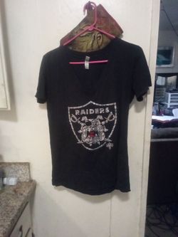 Raiders/Bulldogs women's v neck