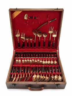 Vintage collectable box with silver wear