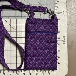 Crossbody bag With Snap And Zipper Closure