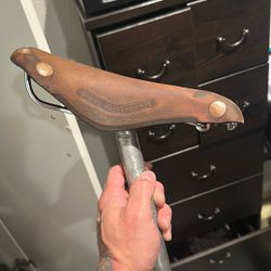Brooke Bike Seat 