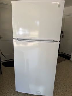 Kenmore White Top Mount Fridge