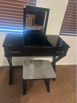 Vanity / Desk