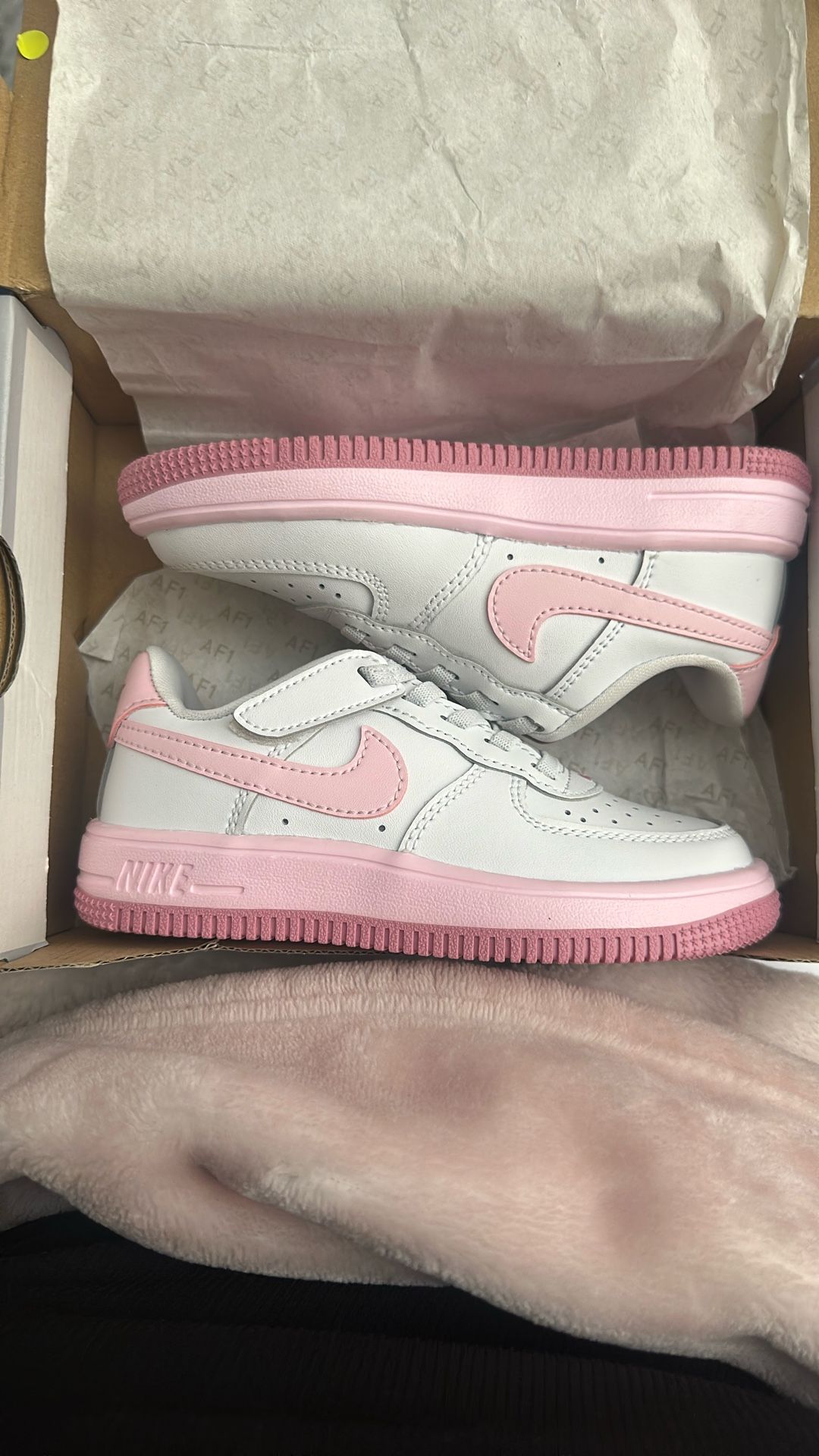 Nike Air Force 1