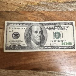 Star Note $100 Bill Birthday/anniversary 04/8/2014 