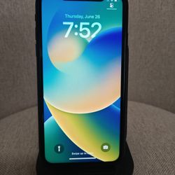 iPhone XR black 64G unlocked for any carrier very good condition