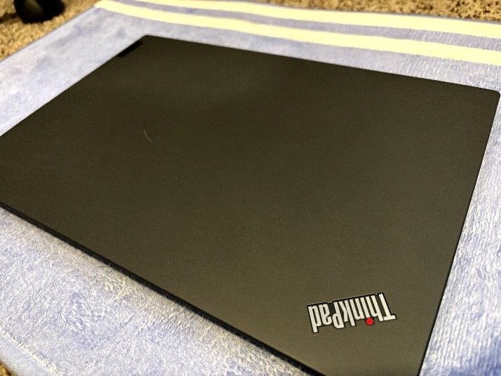 Lenovo ThinkPad T14s Gen 2 2022 Business Laptop 14