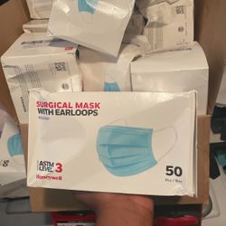Surgical face mask