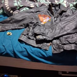 Genuine leather riding jacket,w/ live to rid emblem sewn on right front chest,very comfy jacket size large