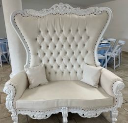Throne bench- must go