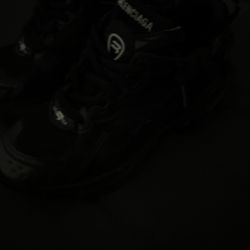 Balenciaga Runner Black Graffiti Size Eur 40 - Us 7
