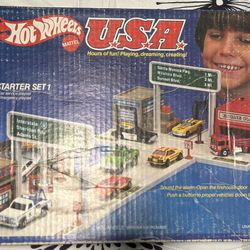 Vintage 1981 Mattel Hot Wheels USA Starter Sets 1, 2, And Builder sets