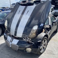 2006 Pontiac Solstice FOR PARTS ONLY 