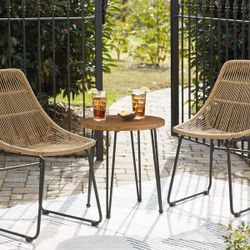 Ashley Furniture Coral Sand Chairs With Table Set