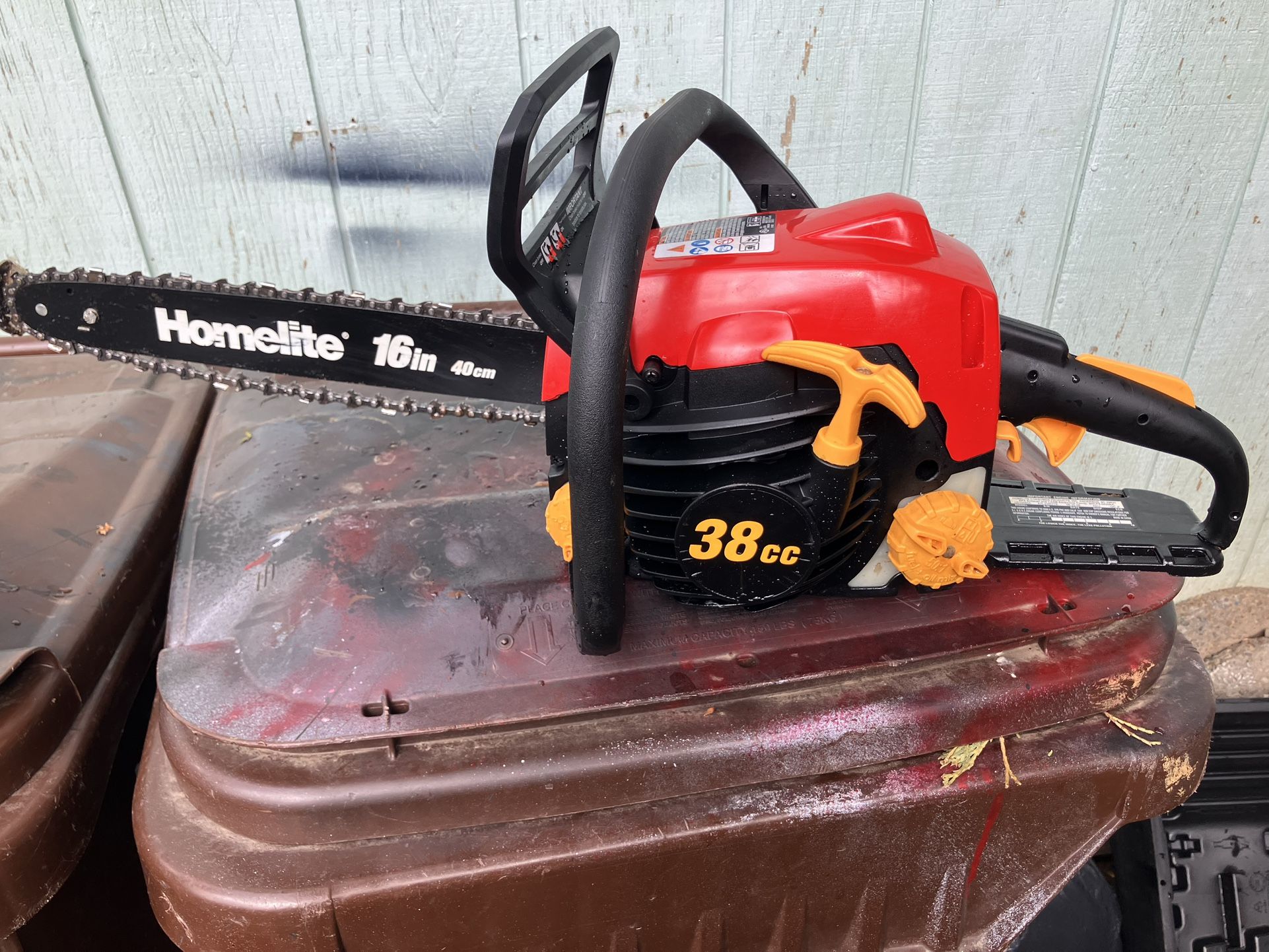 HOMELITE CHAINSAW 16” “like New”