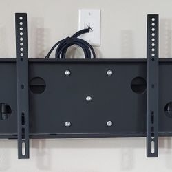 Full Motion Swivel Heavy Duty TV Wall Mount