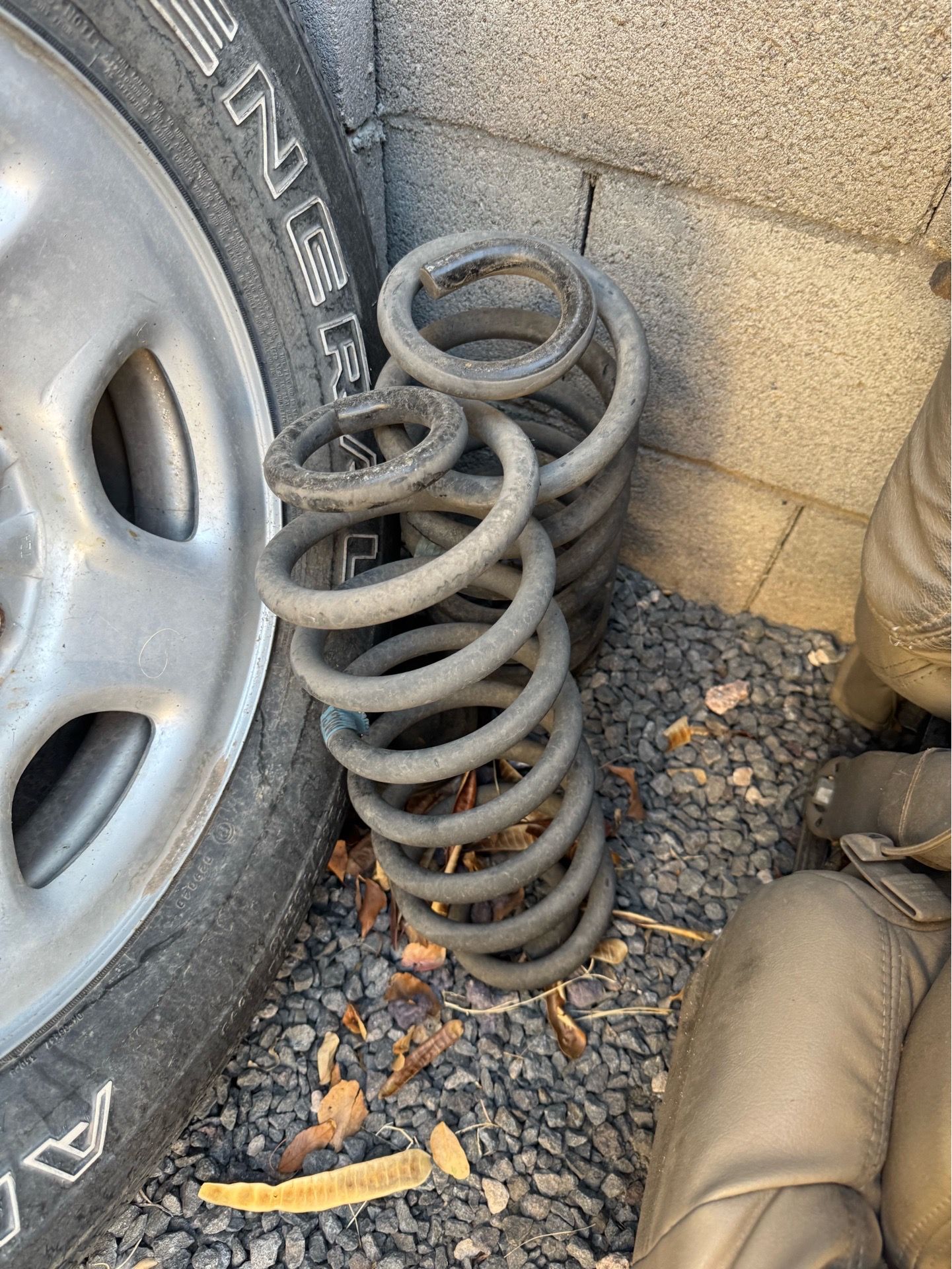 Stock rear springs 2001 Chevy suburban