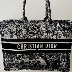 Christian Dior Linen Tote 