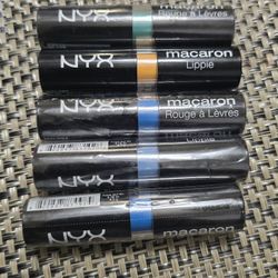 NYX LIPSTICK